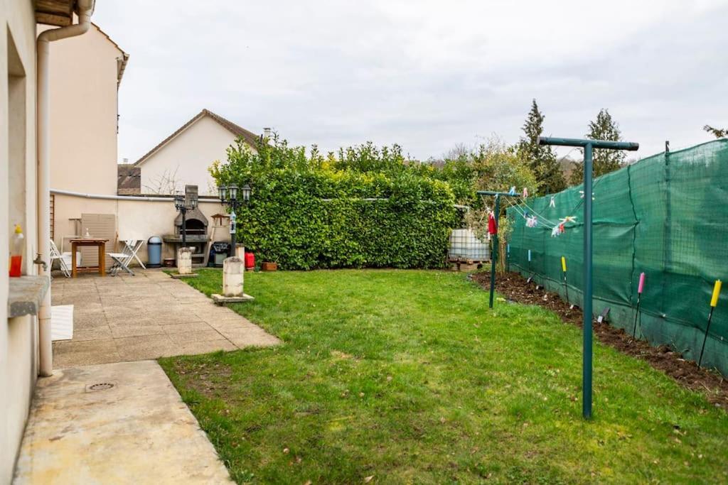 Maison Romantique Entre Deux Fleuves Chez L'Habitant Montereau-faut-Yonne Exterior foto